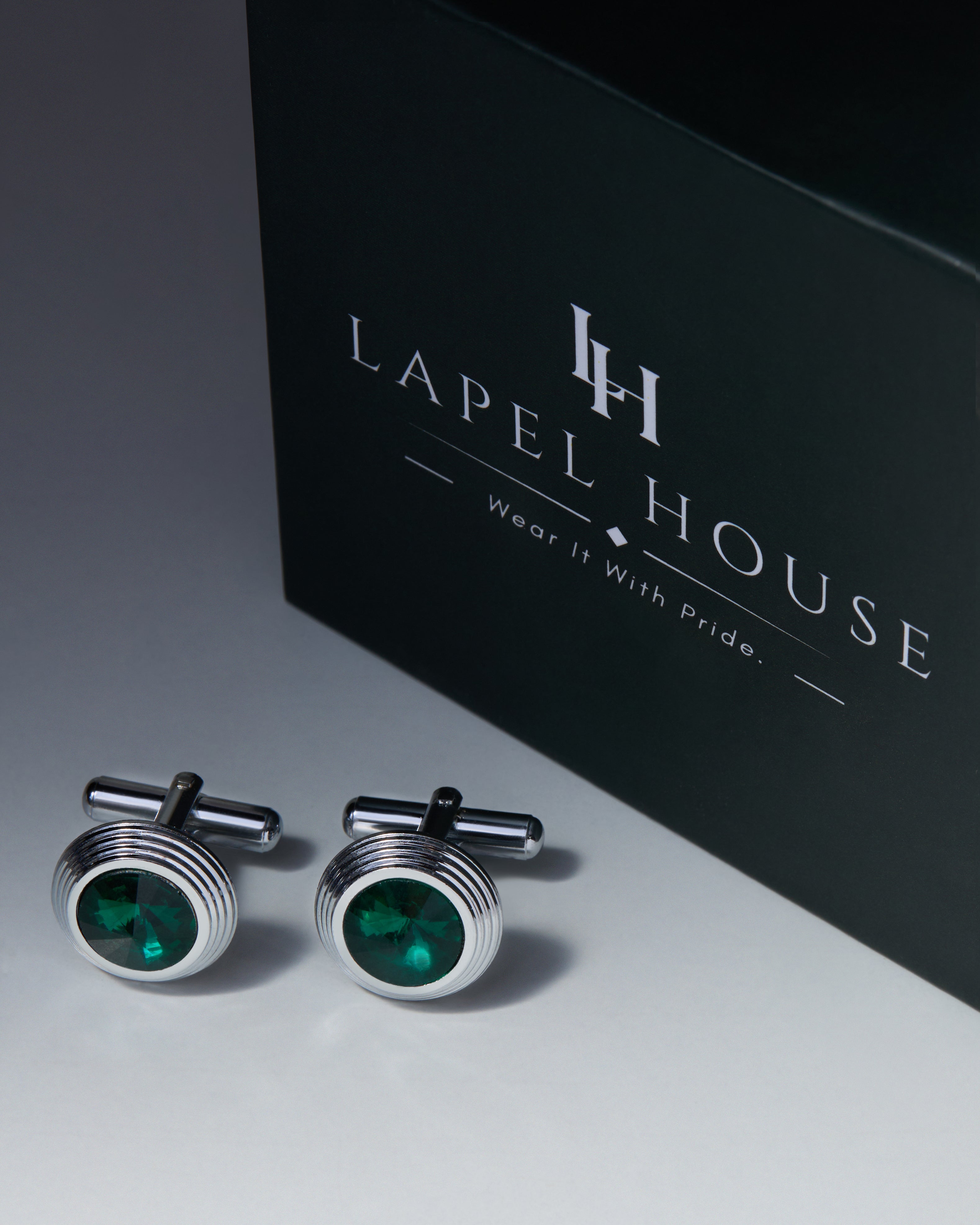 The Verdant Executive Cufflinks — Emerald-Green Crystal & Ribbed Silver